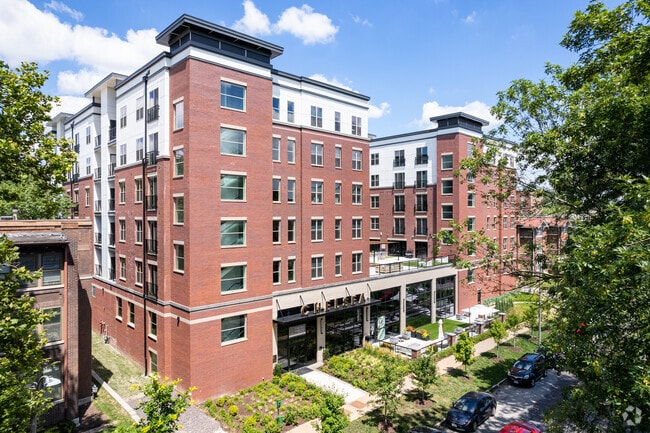 Chelsea - Chelsea Apartments