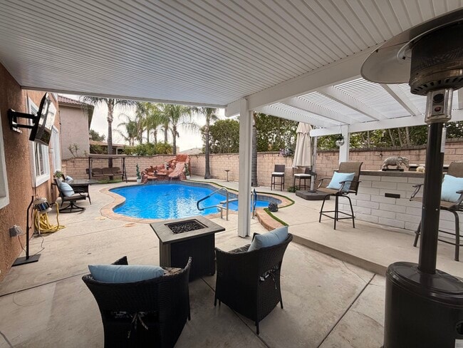 Building Photo - 12241 Queensbury Dr