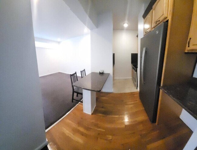 Foto del edificio - 140-17 84th Dr