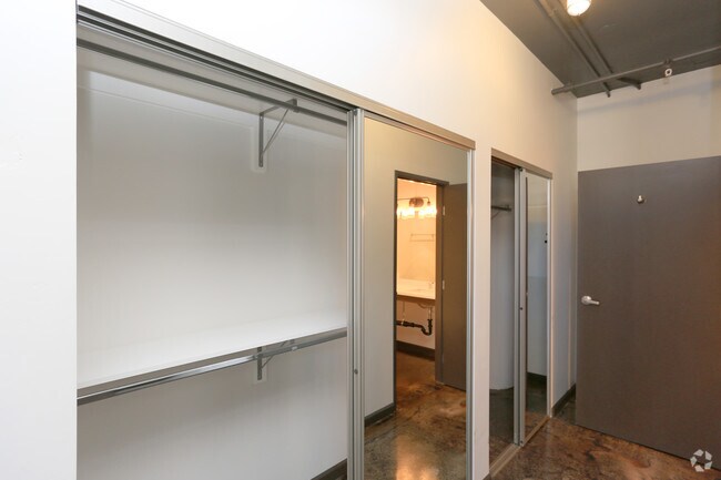 Closets - Square One