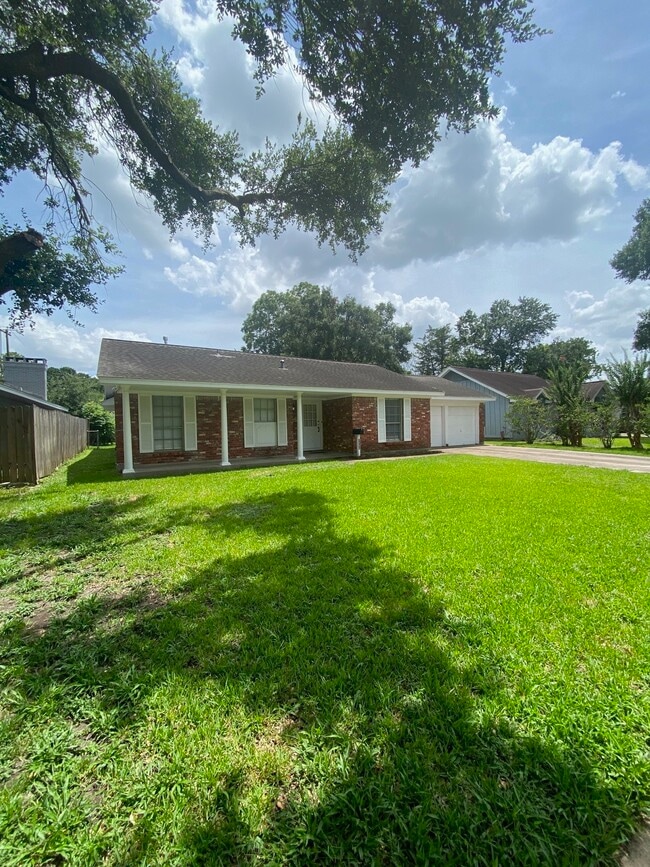 Foto del edificio - 7143 Triola Ln