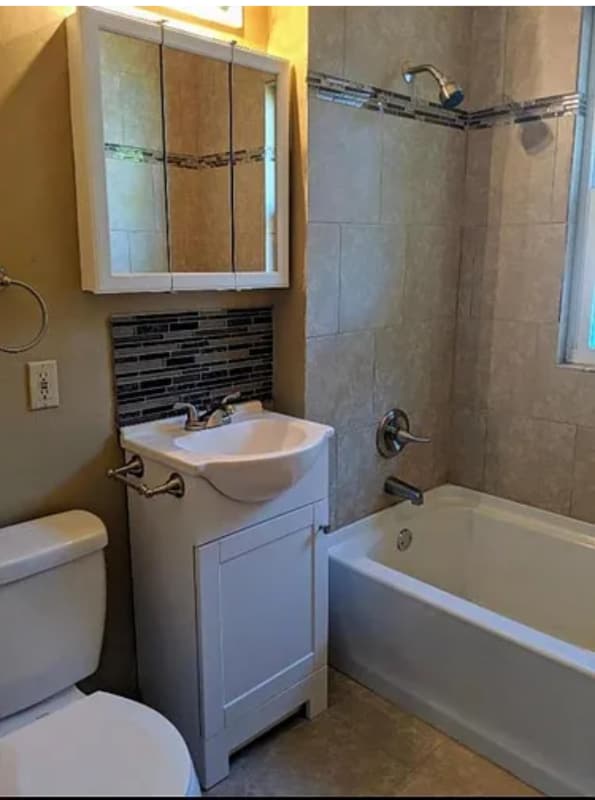 Foto del edificio - 2716 N 48th St