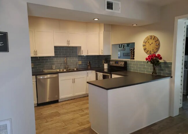 Foto del edificio - 1628 W Lindley Dr