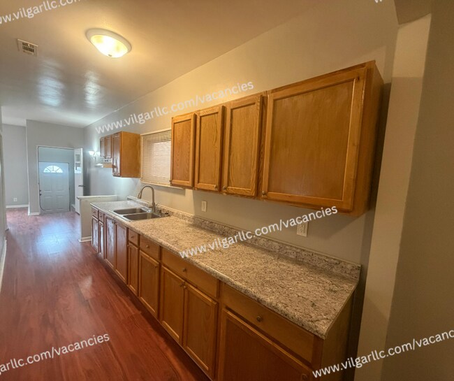 Foto del edificio - 4842 Northcote Ave