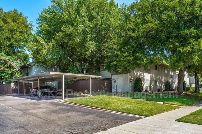 Foto del edificio - 4920 Byers Ave