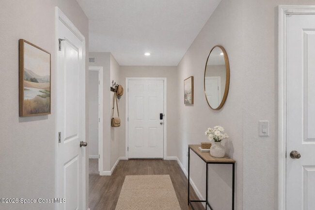 Building Photo - 301 Haines Rd SW