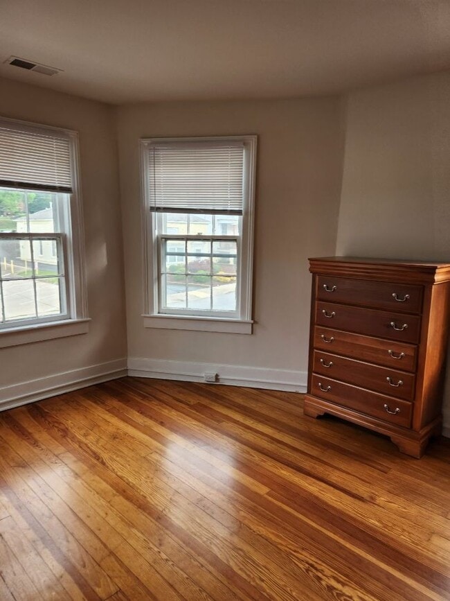 Foto del edificio - 931 N Augusta St