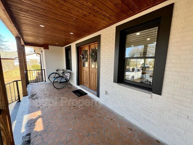 Building Photo - 204 State Rd S-23-293