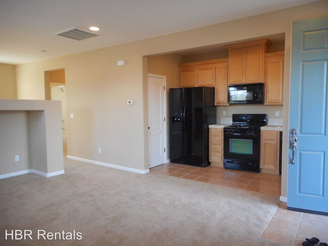 Building Photo - 653 W Privado Way