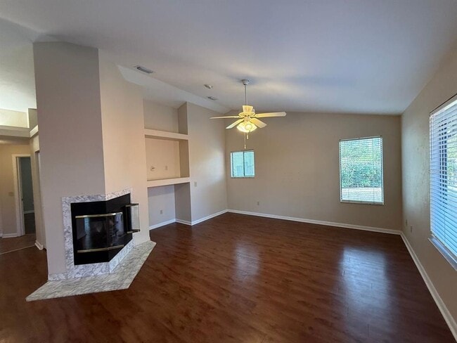 Building Photo - 2260 NW 41st Pl