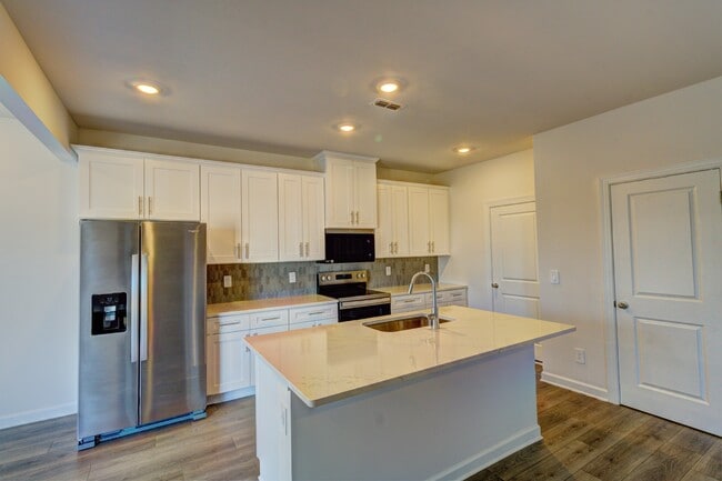 Building Photo - 5030 Poplin Vly