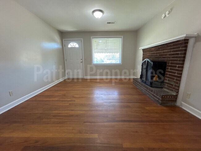 Building Photo - 1700 Broadland Ave