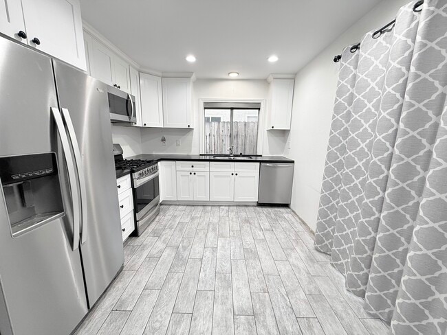 Foto del edificio - 13148 Shirebourn Rd