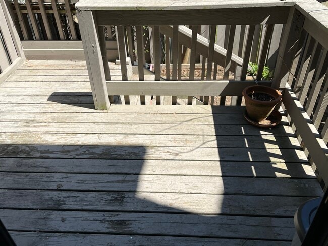 Deck - 20519 Sterncroft Ct