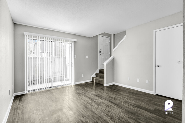 Building Photo - 13100 Stonefield Dr