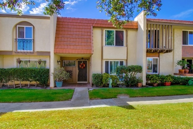 Building Photo - 5268 Mt Alifan Dr