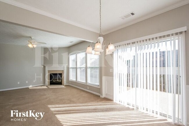 Foto del edificio - 731 Mountain Laurel Dr