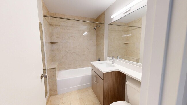 Interior Photo - 10 Hanover Square