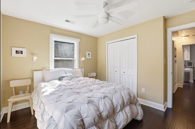 Foto del edificio - COMING SOON! Fully Furnished 2-Bedroom Home Near Charlotte’s Top Attractions