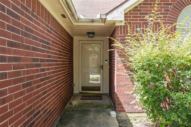 Building Photo - 4517 Fox Run St