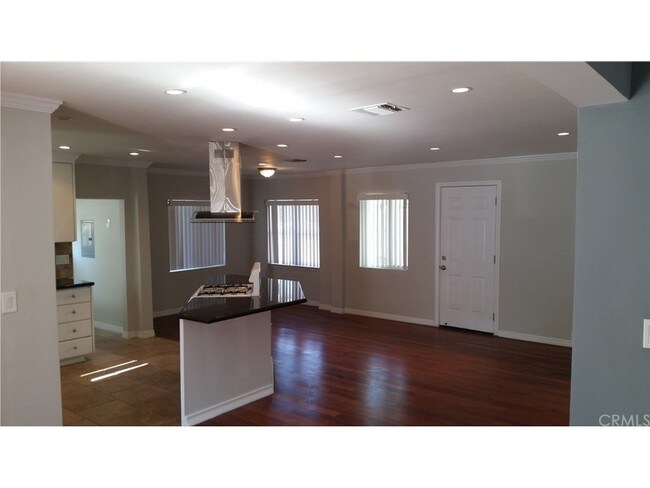 Foto del edificio - 4215 Guardia Ave