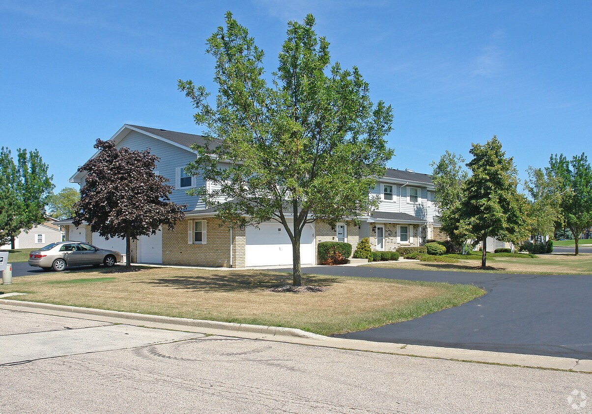 Primary Photo - 7041 Mariner Dr