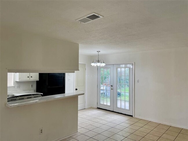 Building Photo - 12818 Segrest Dr
