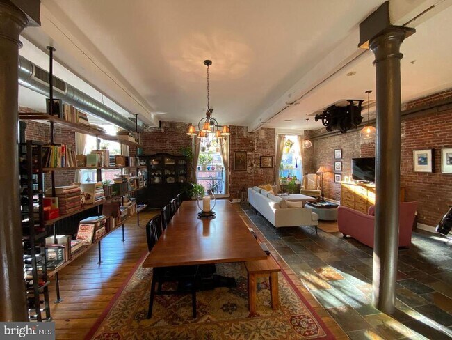 Foto del edificio - 828 N Hancock St