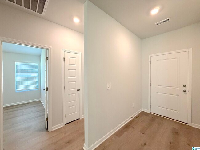 Foto del edificio - 302 Spanish Moss Ct