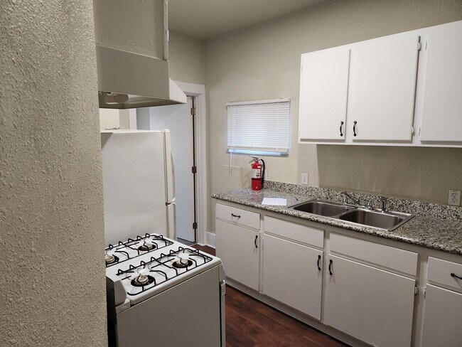 Foto del edificio - Y Street