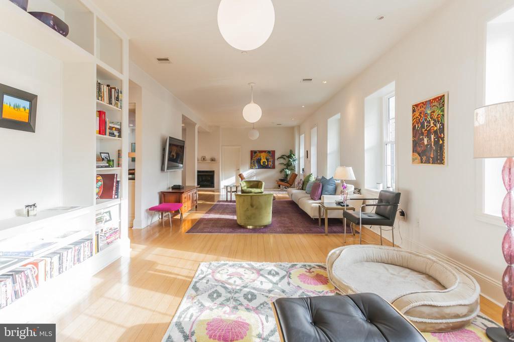 Foto principal - 237-41 N Bread St