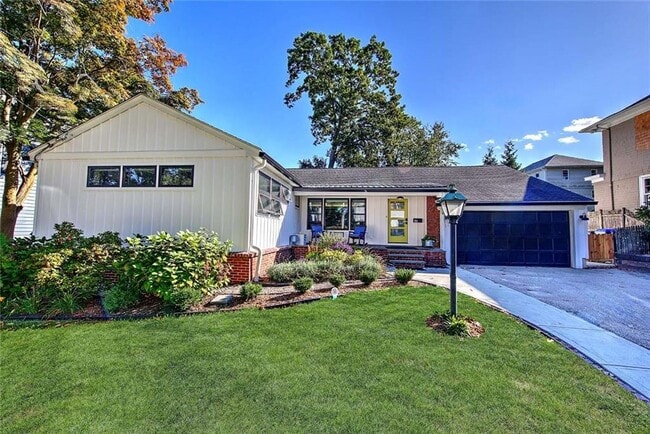 Building Photo - 151 Chace Ave