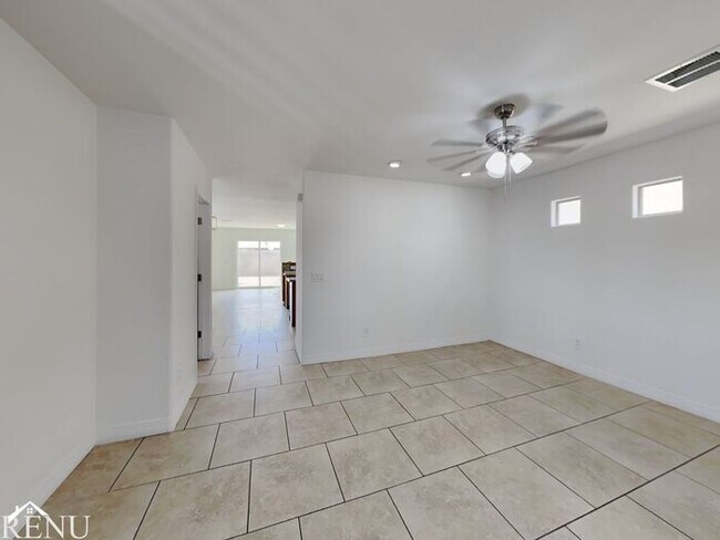 Foto del edificio - 7404 S 37th Glen