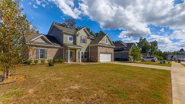 Building Photo - 7830 Woodland Ridge Dr