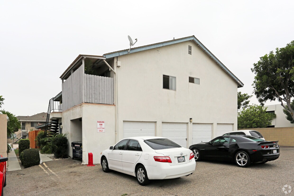 Building Photo - 7340 Corsican Dr