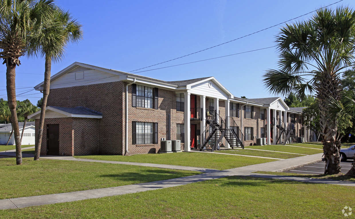 Building Photo - Cedar Park