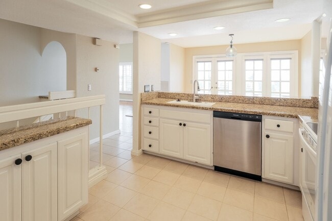 Building Photo - 318 Playa Blanca