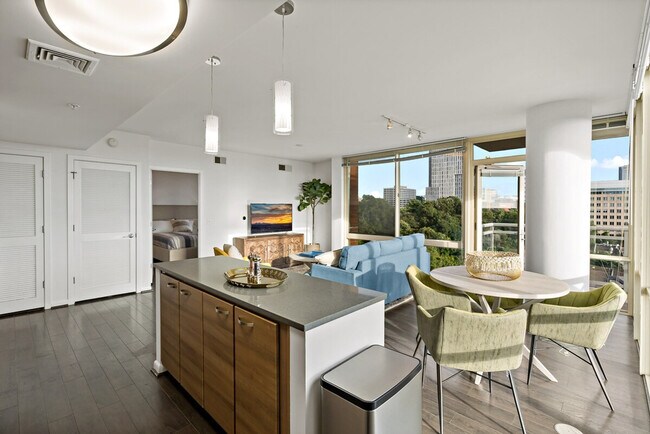 Foto del edificio - 8520 Tyco Rd