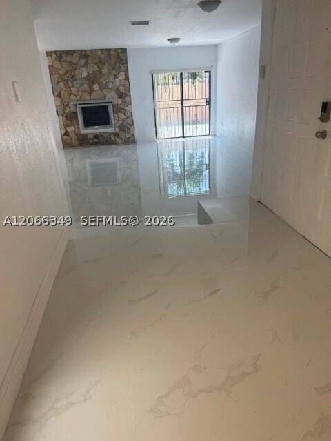 Foto del edificio - 19630 Cypress Ct E