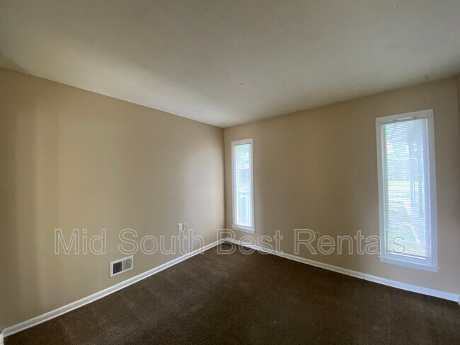 Foto del edificio - 3116 Belle Tower Rd