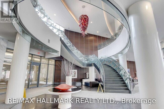 Photo du bâtiment - 5162 Yonge St