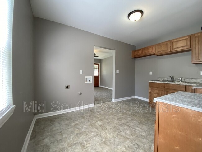 Foto del edificio - 2618 Deadrick Ave