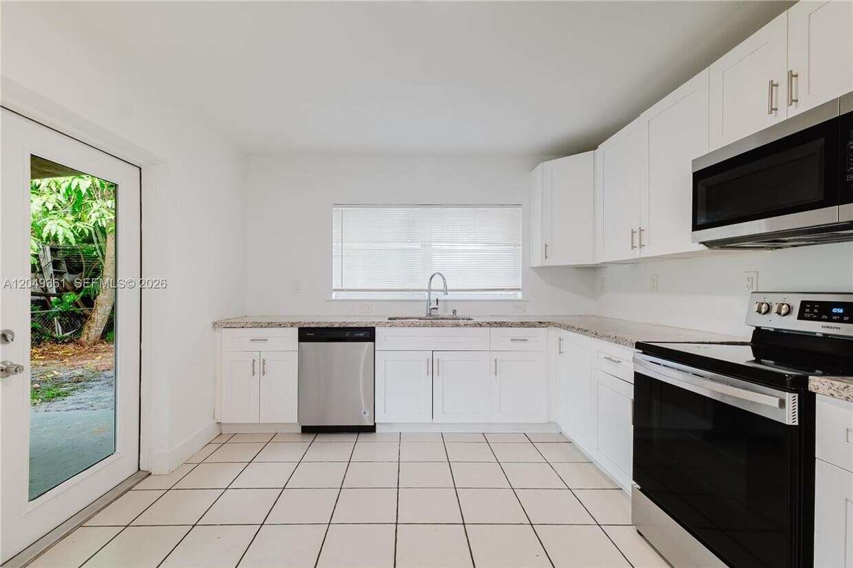 Photo - 6130 Flagler Street, Hollywood, FL 33023 - 2239