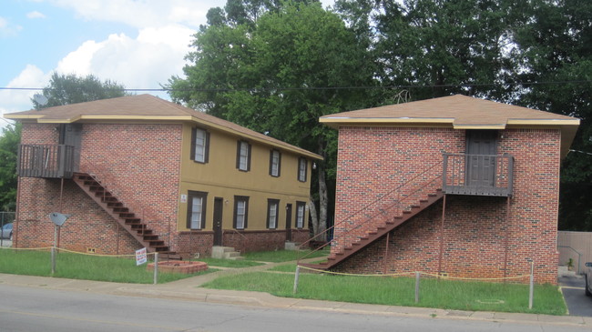 Vista lateral del edificio - 910 Wiley Ave