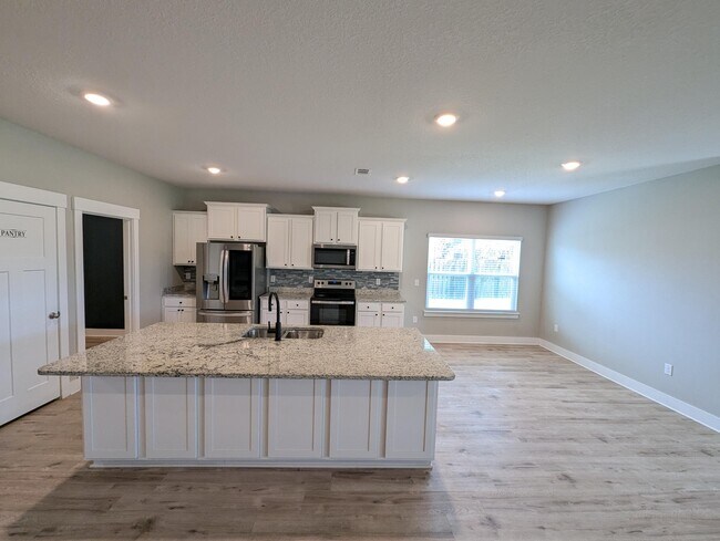 Foto del edificio - 2379 Cloudberry Dr