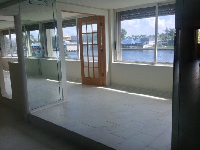 Direct intracoastal views! - 3100 NE 49th St