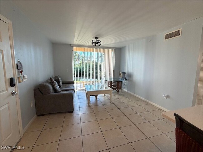 Foto del edificio - 1150 Wildwood Lakes Blvd