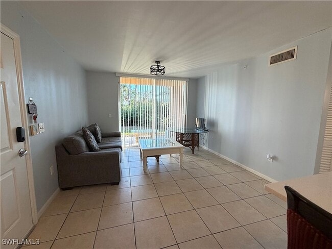 Building Photo - 1150 Wildwood Lakes Blvd