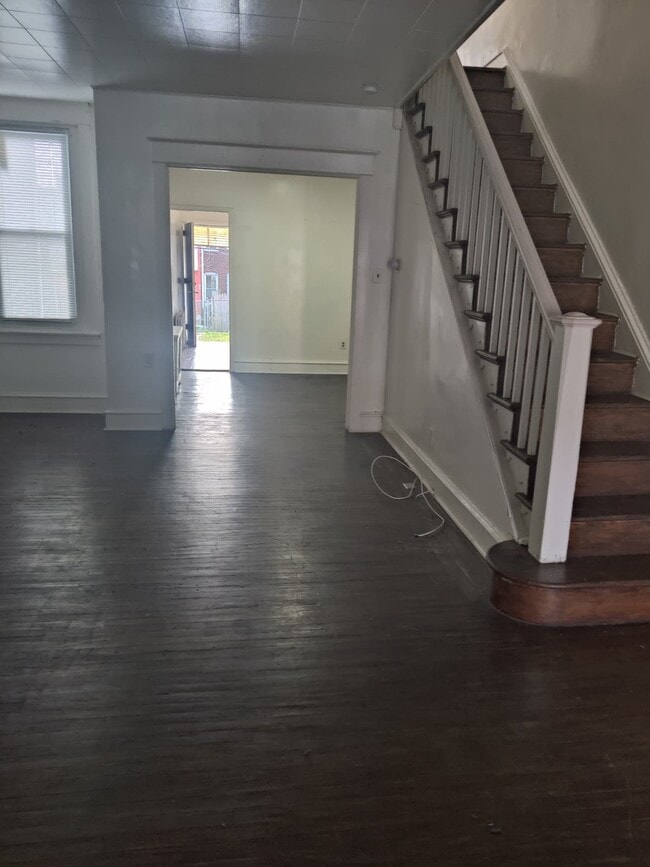 Foto del edificio - 6139 Walker St