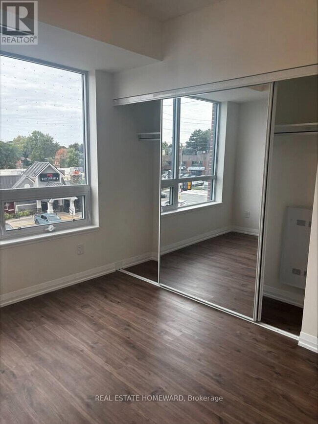 Photo du bâtiment - 3260 Sheppard Ave E